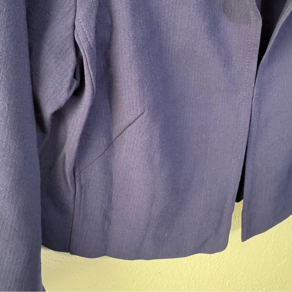Lafayette 148 New York Women's Navy Blazer cropped wool size 8
